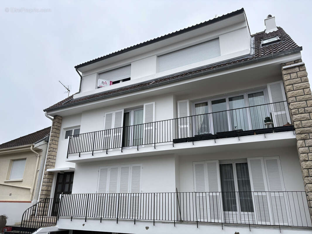 Appartement à NANTERRE