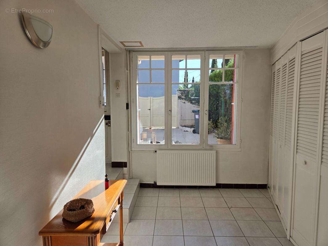 Maison à MONTELIMAR