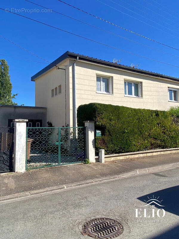 Maison à SAINTE-SAVINE