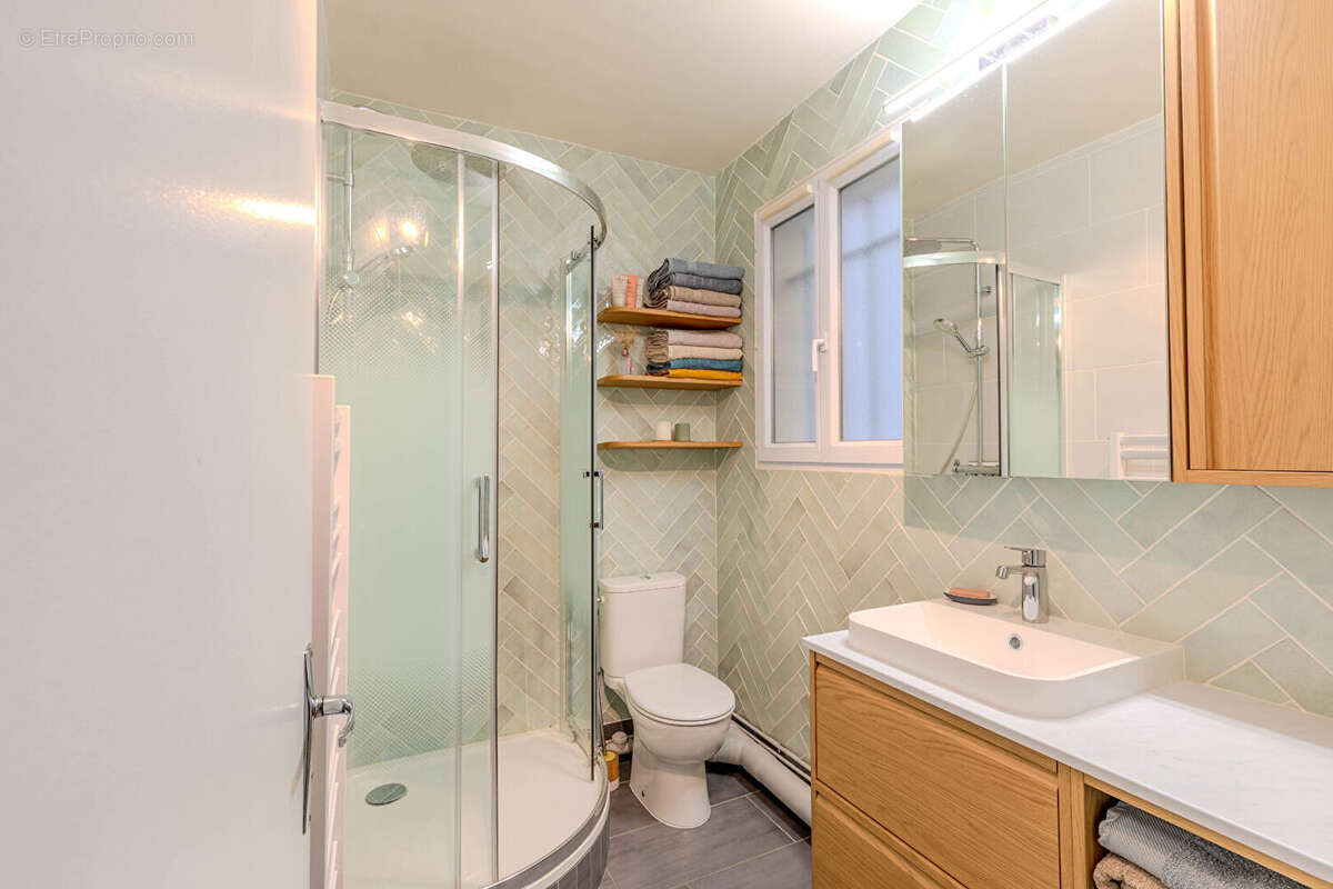 Appartement à PARIS-20E