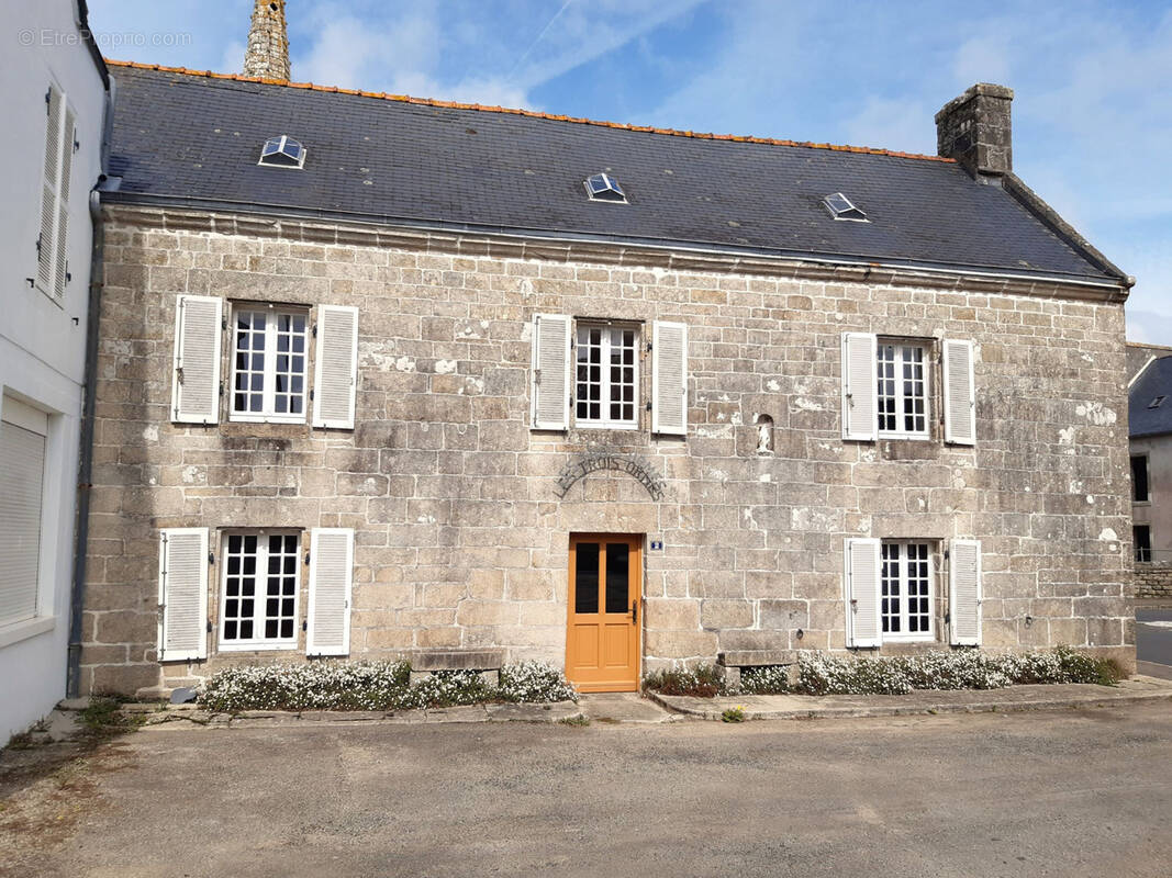 Maison à LANDUDEC