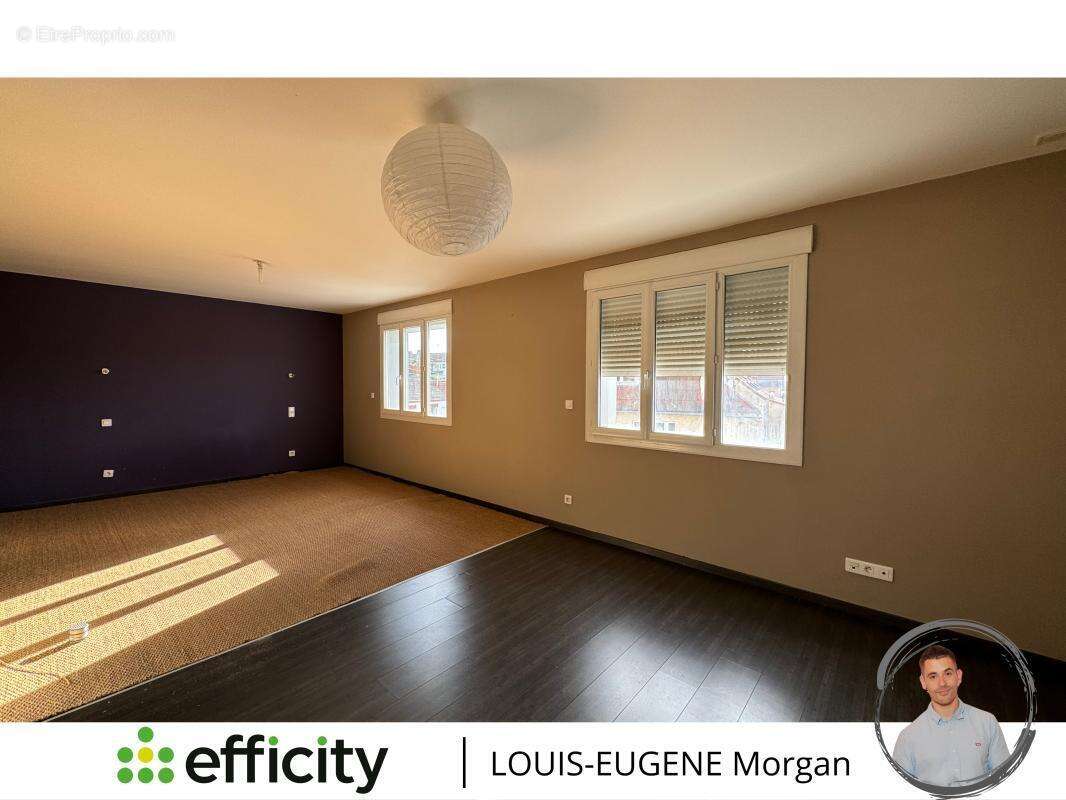 Appartement 553 m² à Poitiers  - photo 10