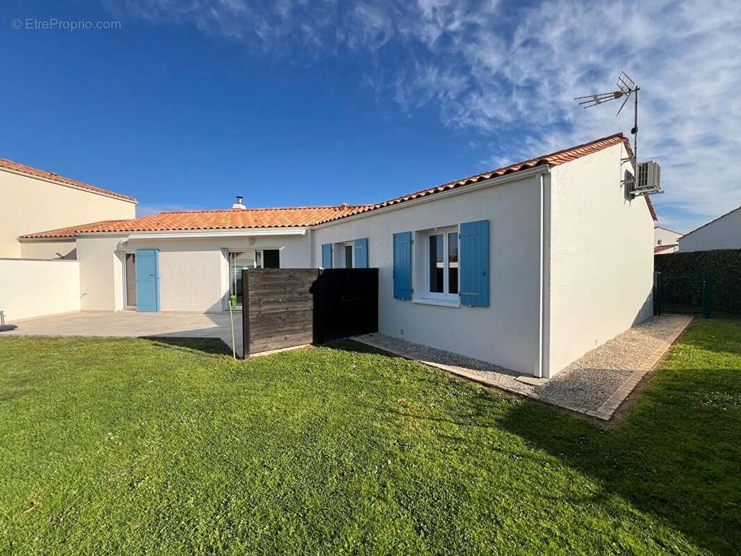 Maison à SAINT-VINCENT-SUR-JARD