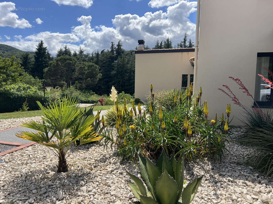 Propriété contemporaine d’exception   377 m2   Vue dégagée - photo 44