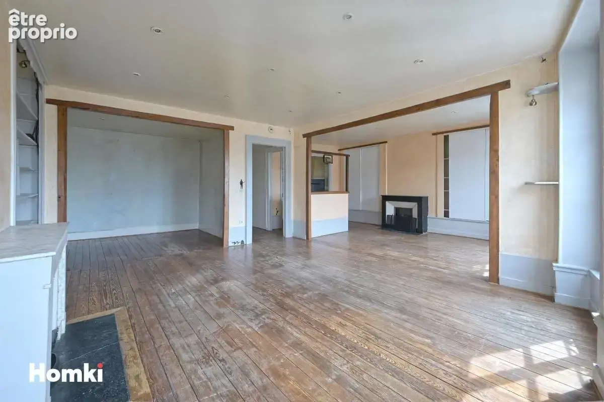 Appartement T4 de 105 m² à Belley 01300, Place des Terreaux - photo 5
