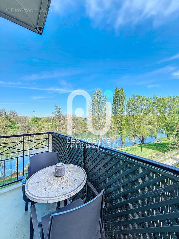 Appartement à VILLENEUVE-LA-GARENNE