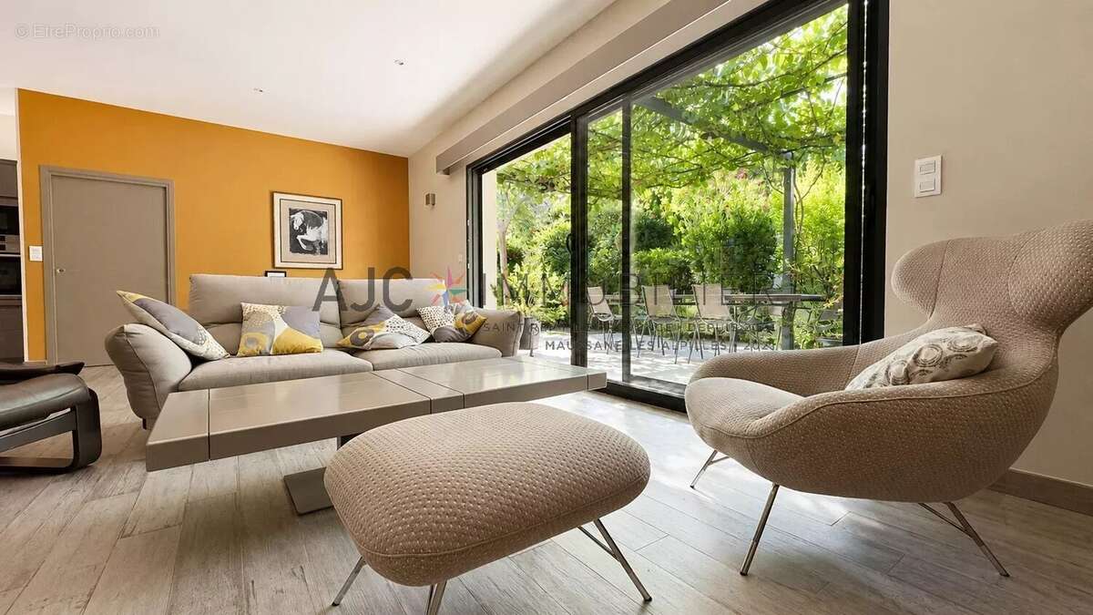 Maison contemporaine saint-remy-de-provence — centre ville a pieds. jardin. piscine - photo 4