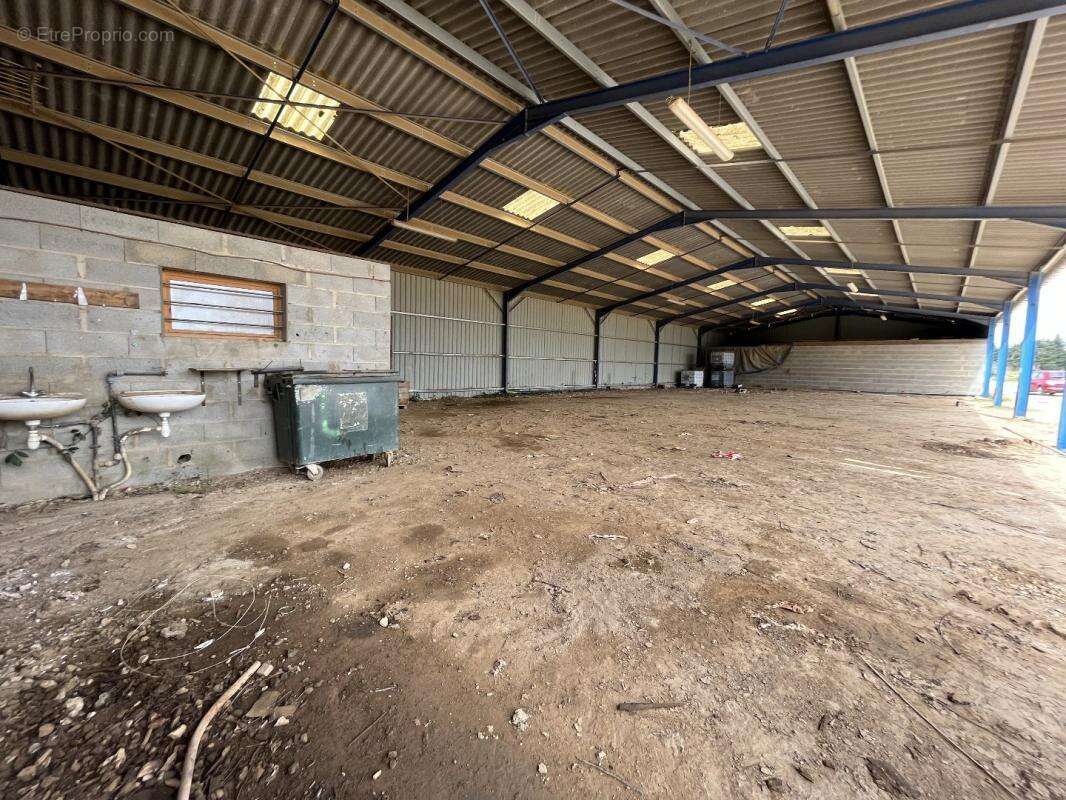 Maison à SAINT-PRIEST-LES-FOUGERES