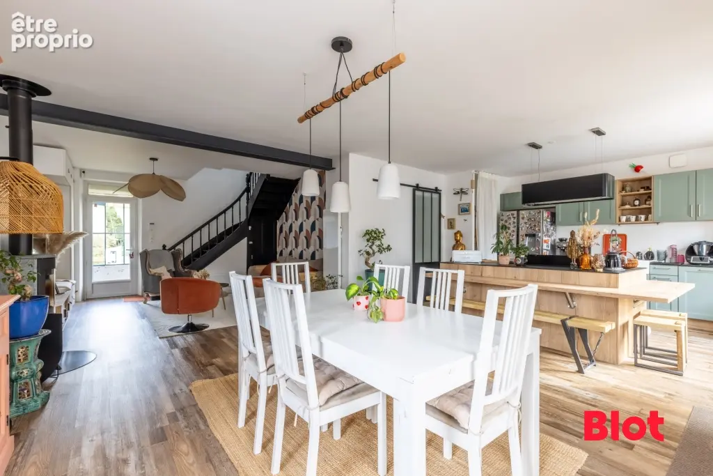 Maison 6 pièces 131 m² à vendre à Montreuil-Sur-Ille (35440) - photo 3