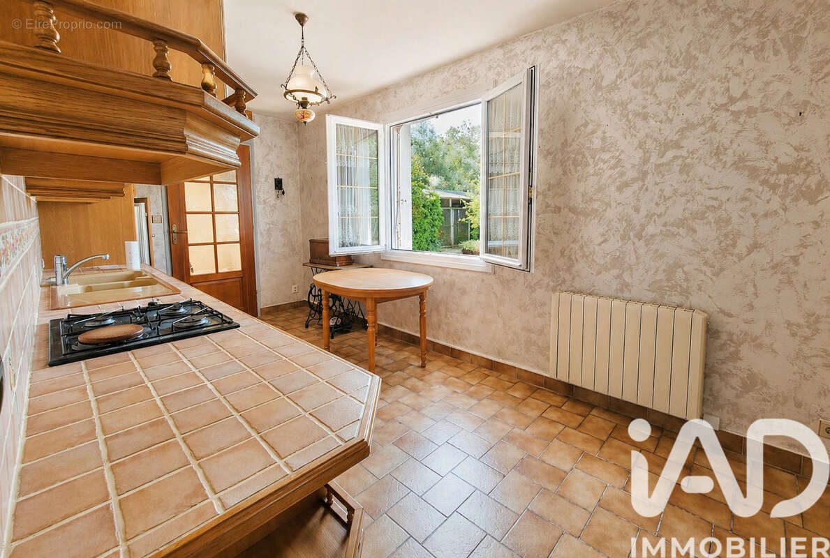 Photo 4 - Maison à LE COUDRAY-MACOUARD