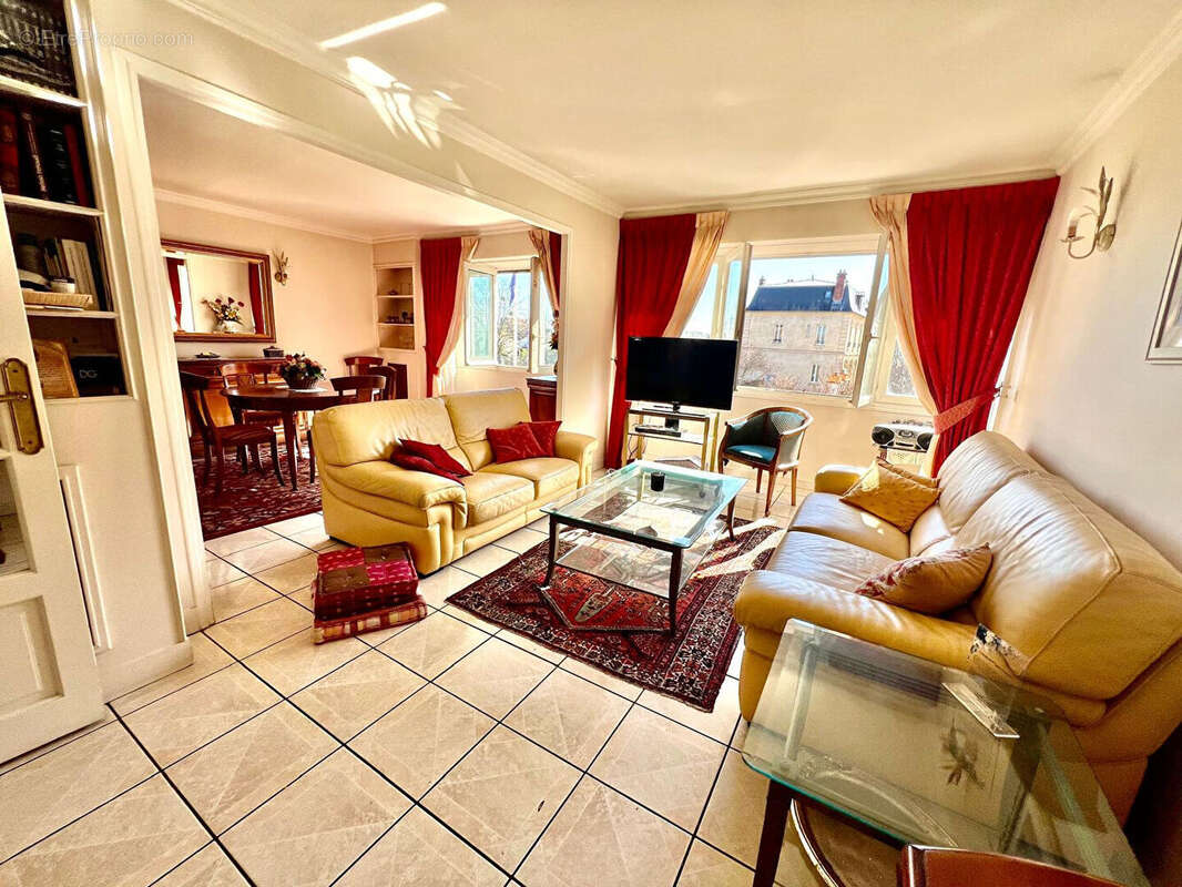 Appartement à ENGHIEN-LES-BAINS