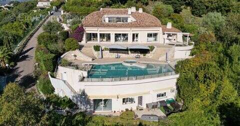 Maison 436 m² à Cagnes-Sur-Mer  - photo 2