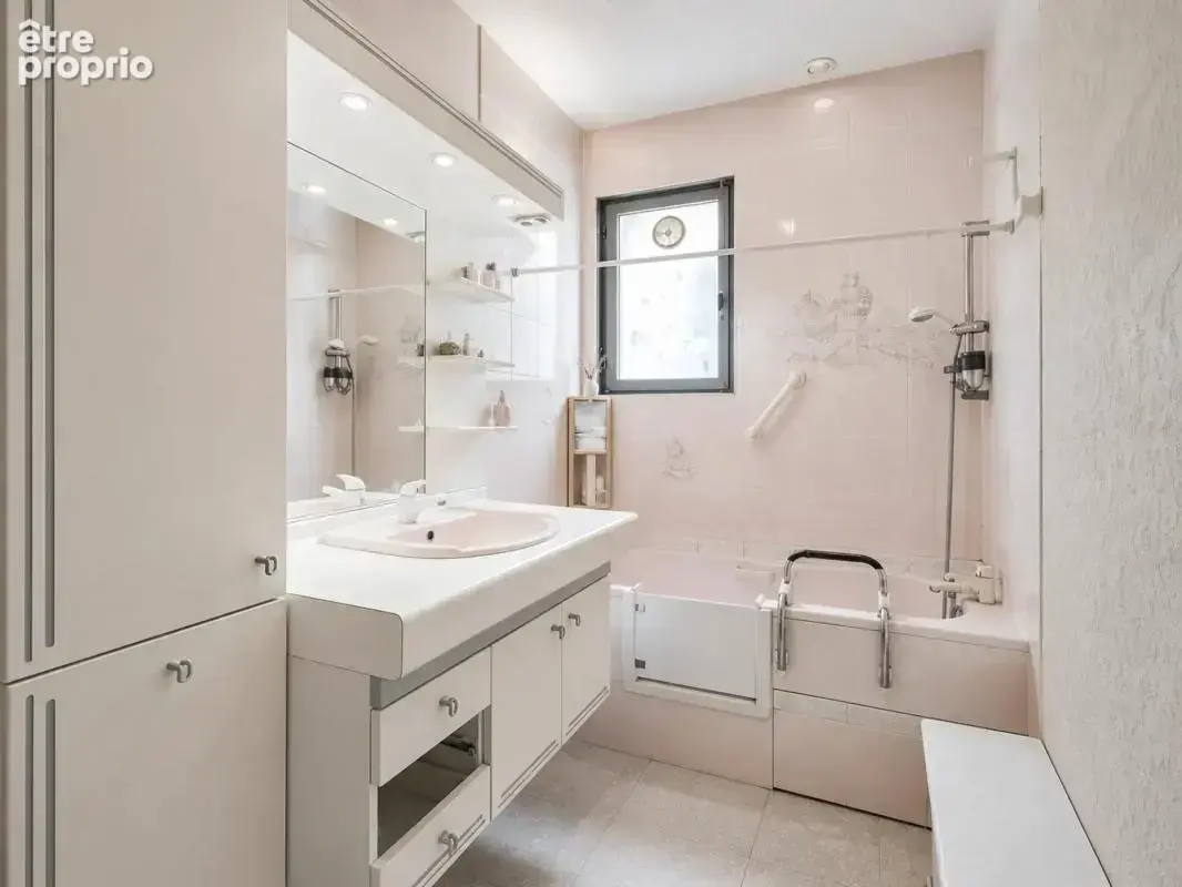 Maison 6 pièces de 120 m² à Valence Chateauvert - photo 10