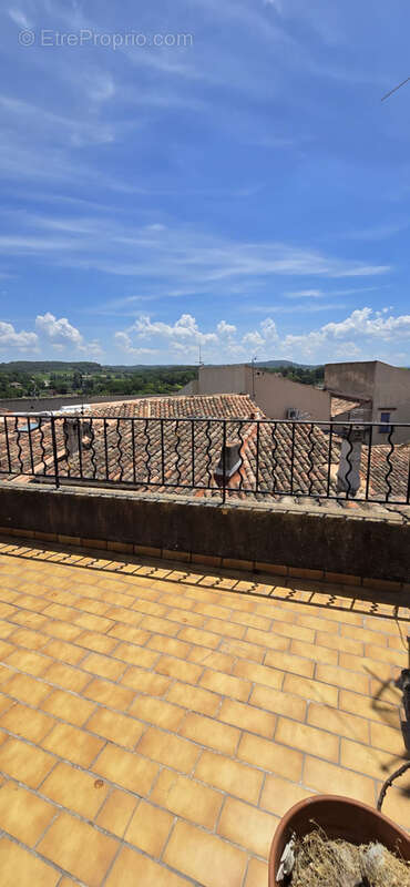 Appartement à LA TOUR-D'AIGUES
