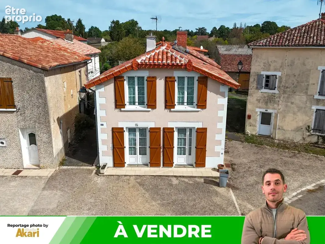 Maison à SAINT-SECONDIN