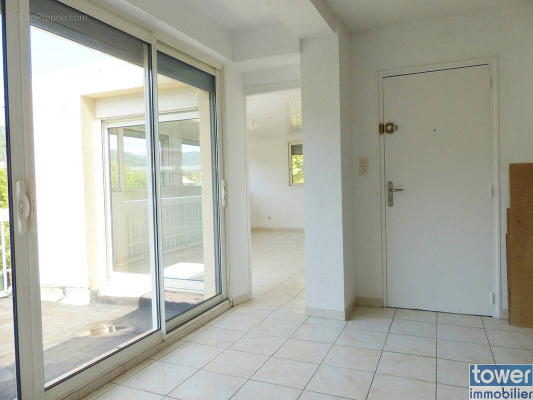 Appartement à LAMALOU-LES-BAINS