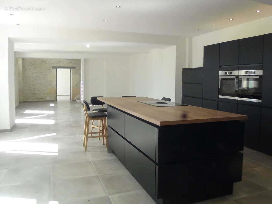 Maison de caractère entièrement rénovée   5 chambres   Dépendances - photo 3