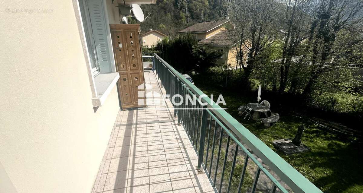 Appartement à VIZILLE