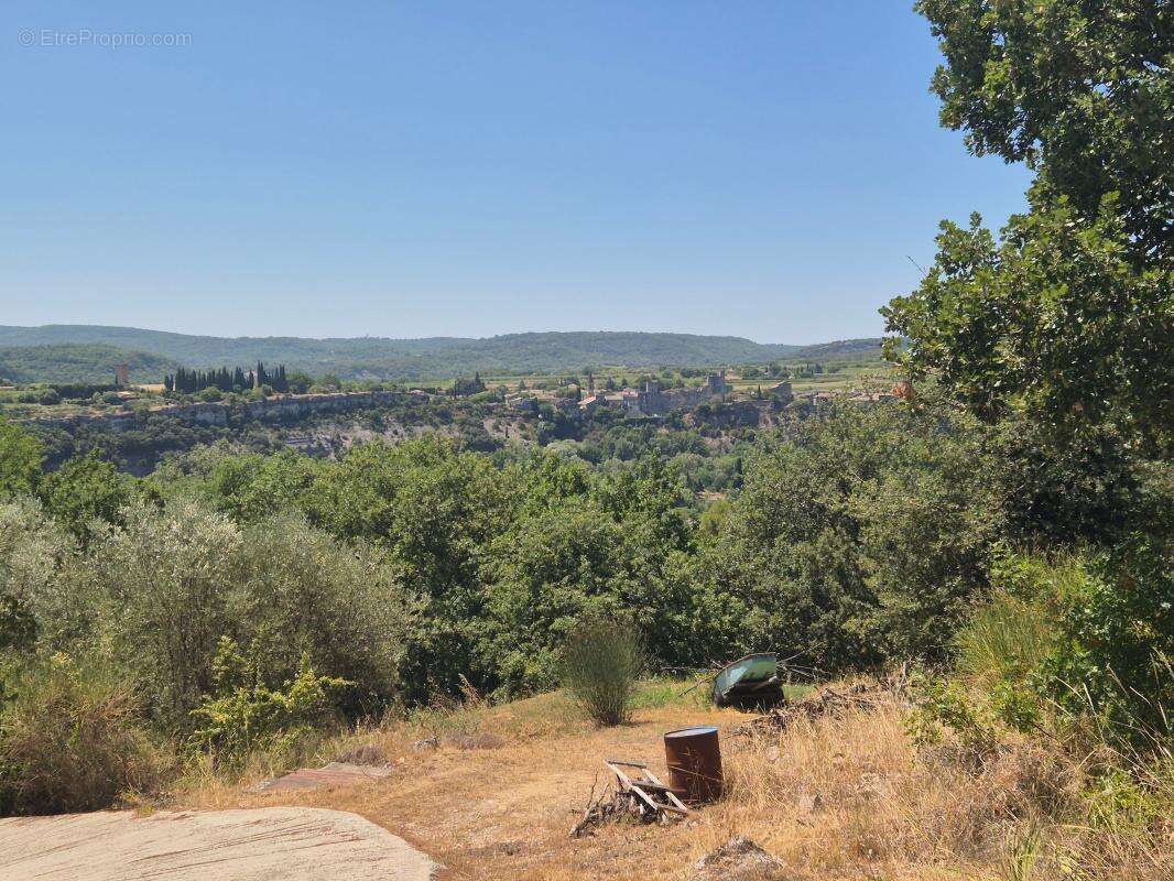 Terrain à SAINT-MARTIN-D'ARDECHE