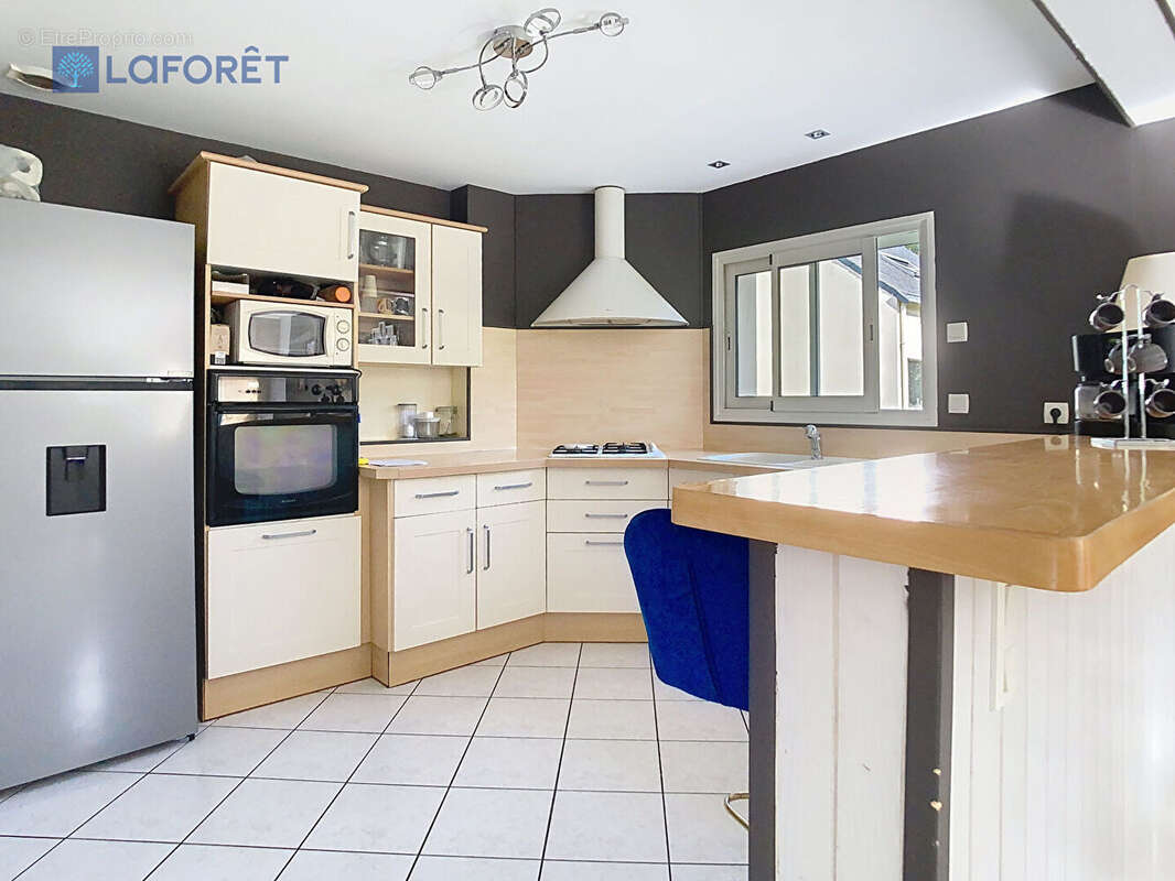 Guidel, Maison lumineuse, non mitoyenne, 4 ch, sous-sol + construction indépendante - photo 5