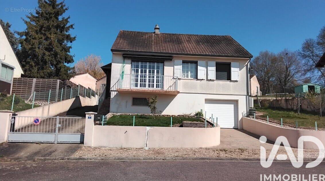 Photo 1 - Maison à VAILLY-SUR-SAULDRE