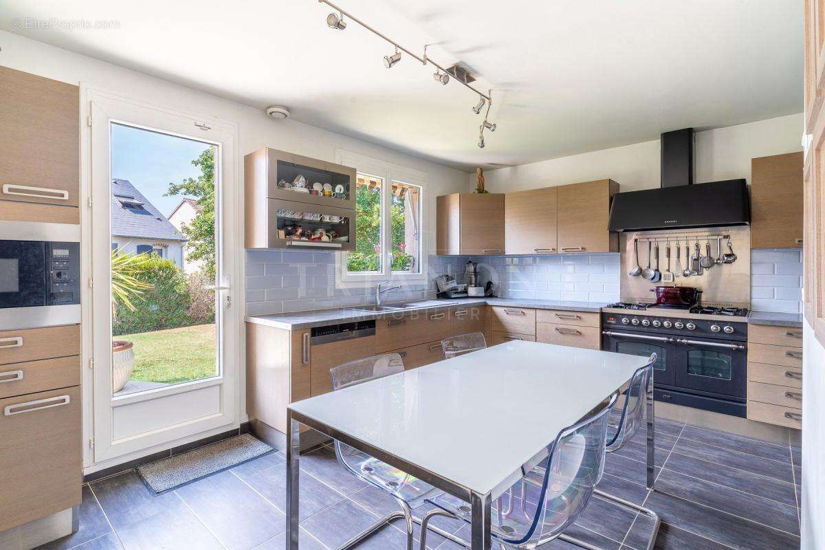 Maison à NOISY-LE-ROI