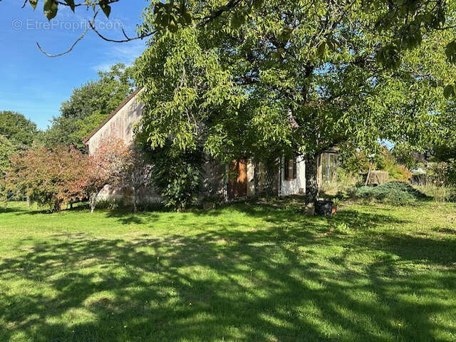 Maison à LORMES