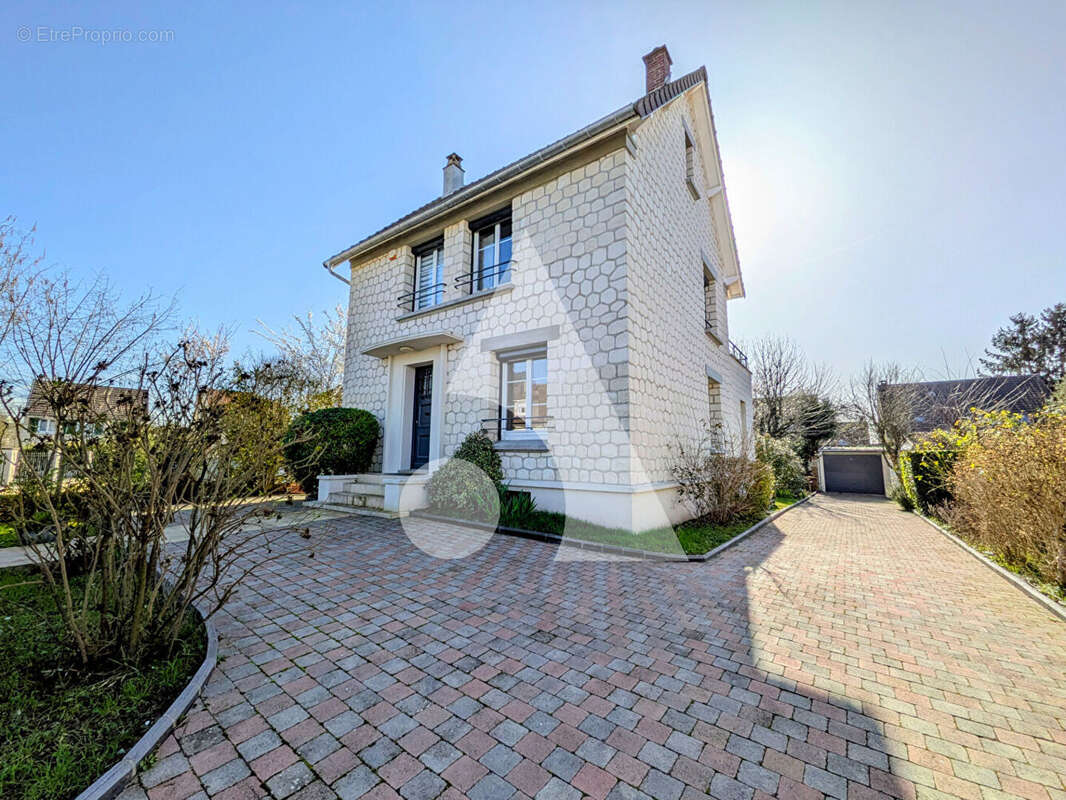 Maison à CORMEILLES-EN-PARISIS