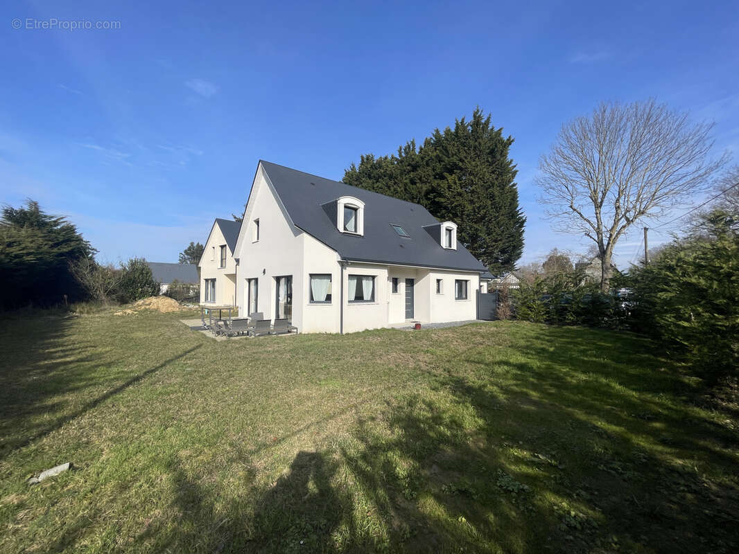 Maison 6 pieces 2024 145m2 - 4 chambres sur 640m2 de terrain - photo 16