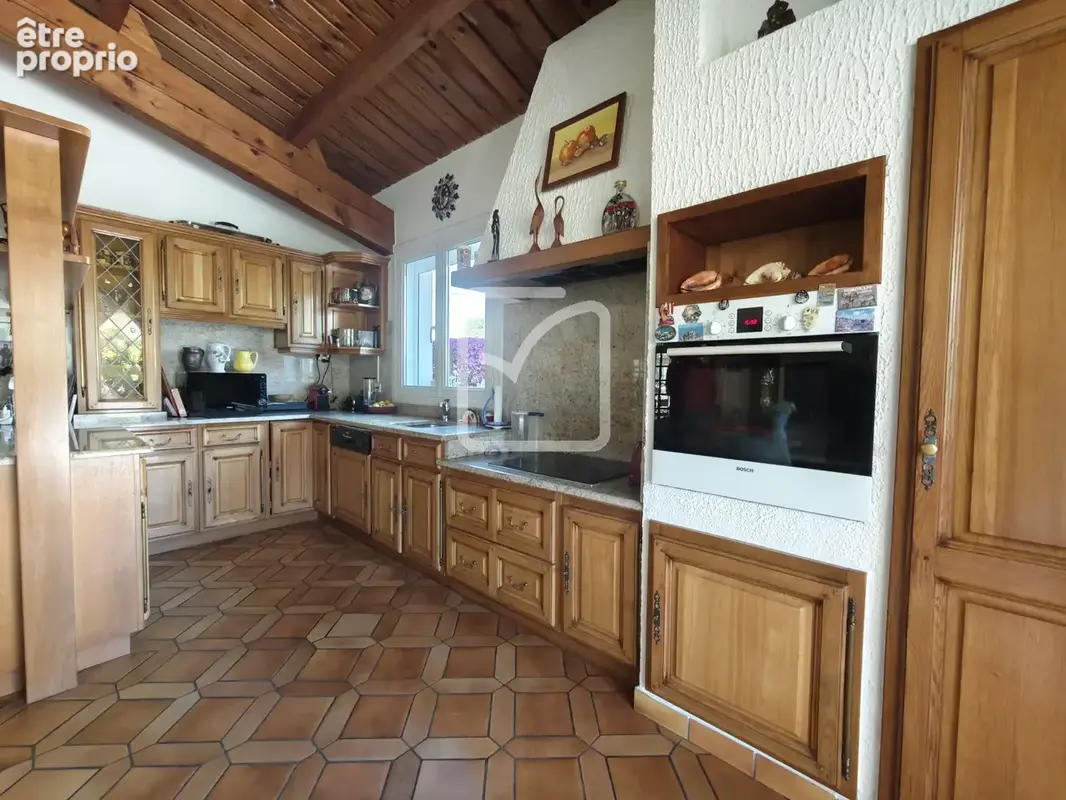 Agréable vaste maison d'habitation en zone calme et résidentielle - photo 10