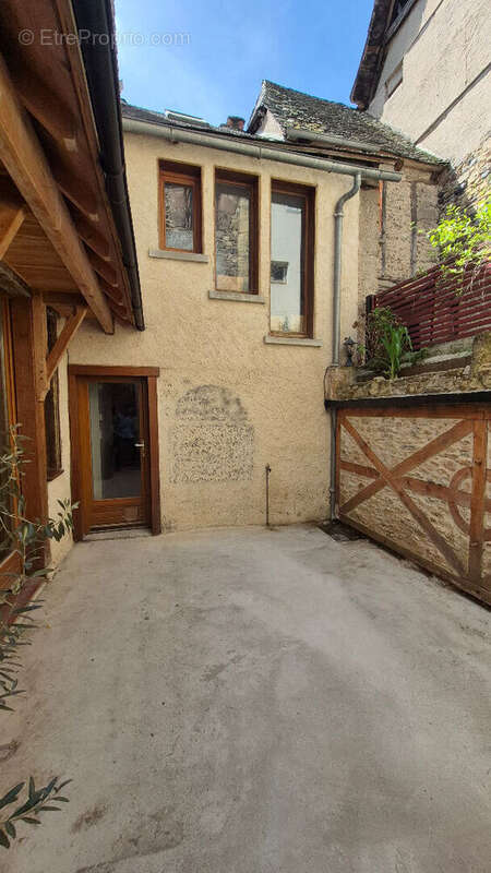 Maison à SAINT-COME-D'OLT