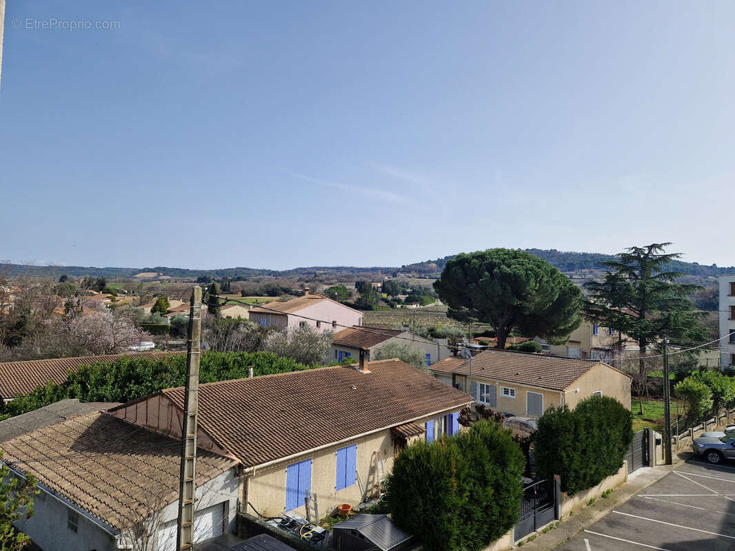 Appartement à VALREAS
