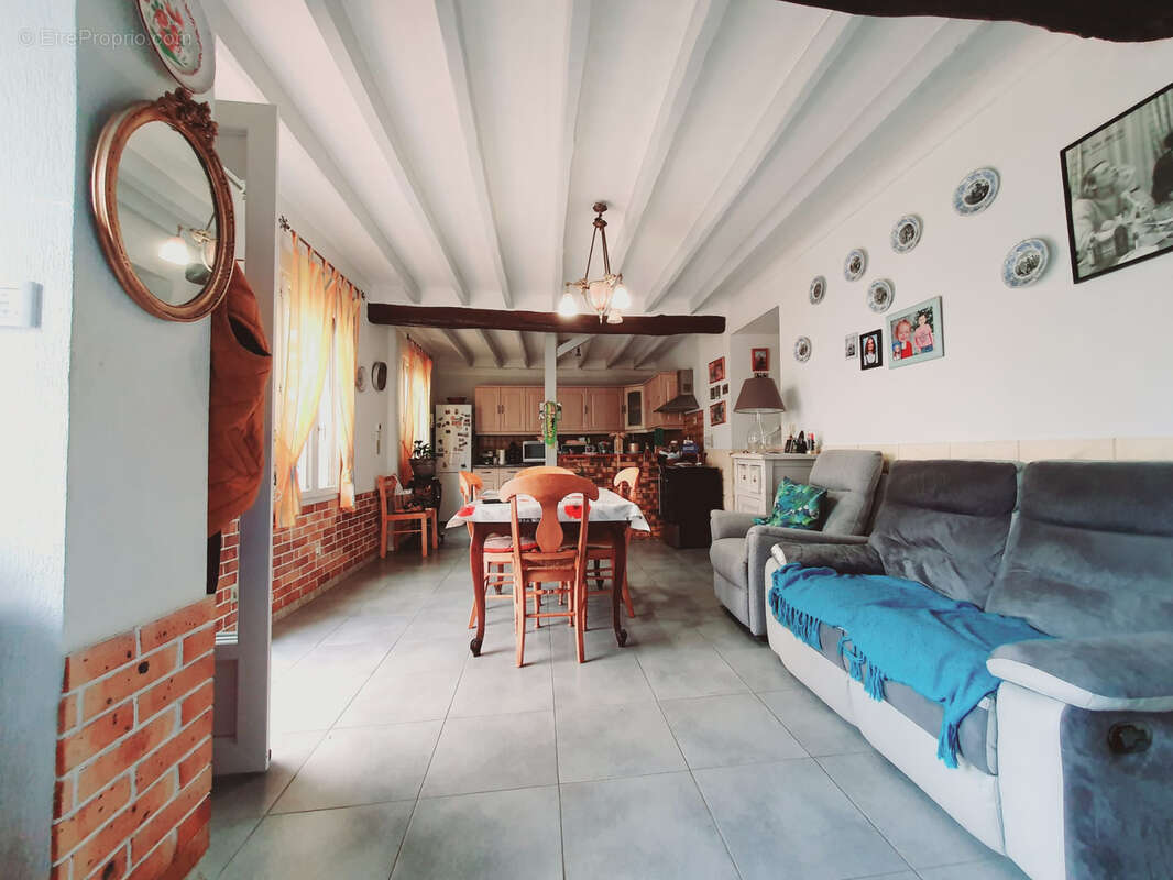 Maison à NOAILLES