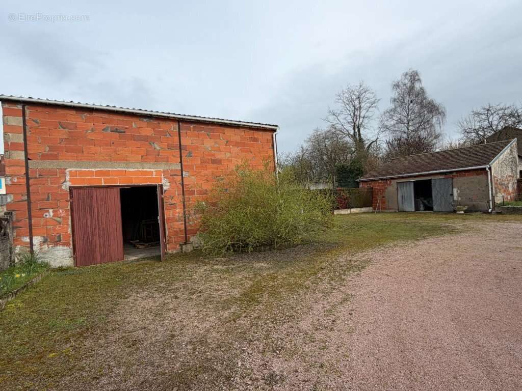 Maison à ECUISSES