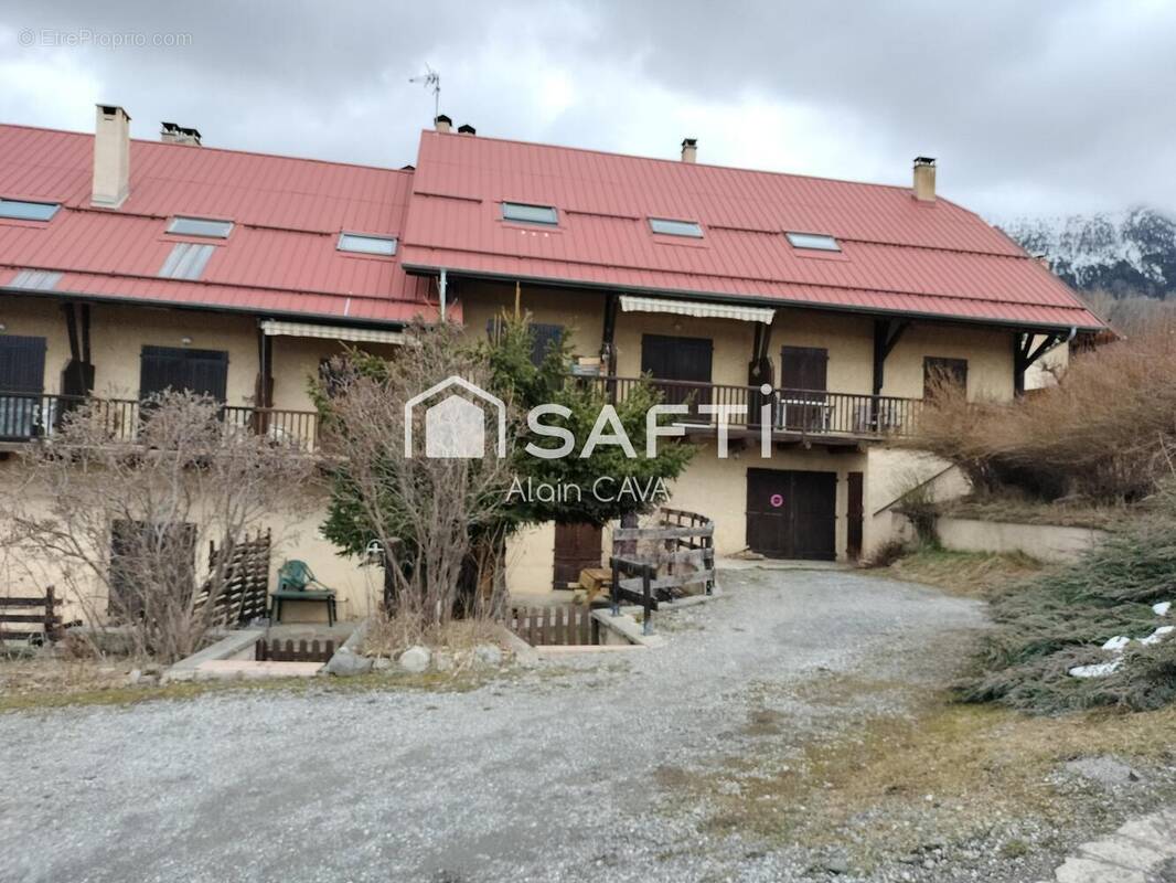 Photo 1 - Appartement à SEYNE