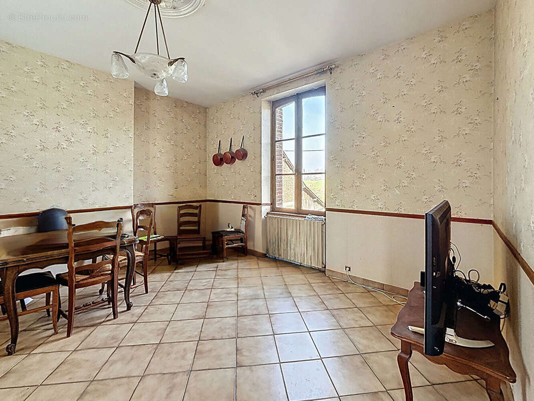 Maison à LE MESNIL-DURAND