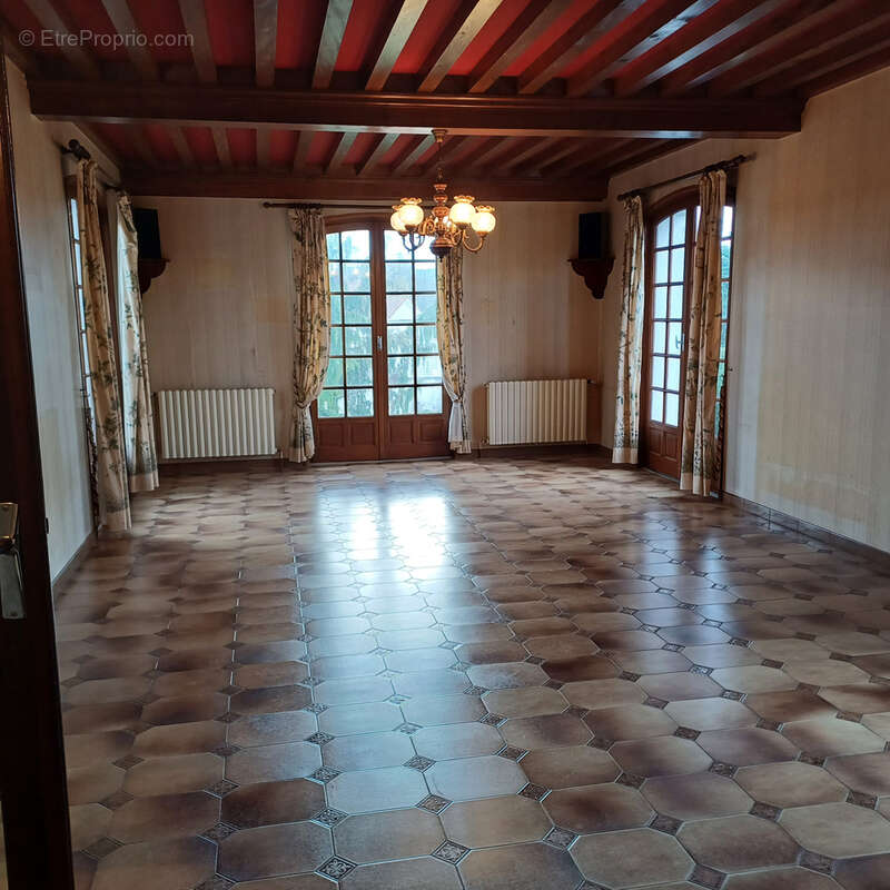 Maison à SAINT-JUST-SAINT-RAMBERT