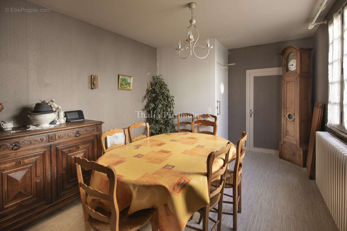 Autre à MAREUIL