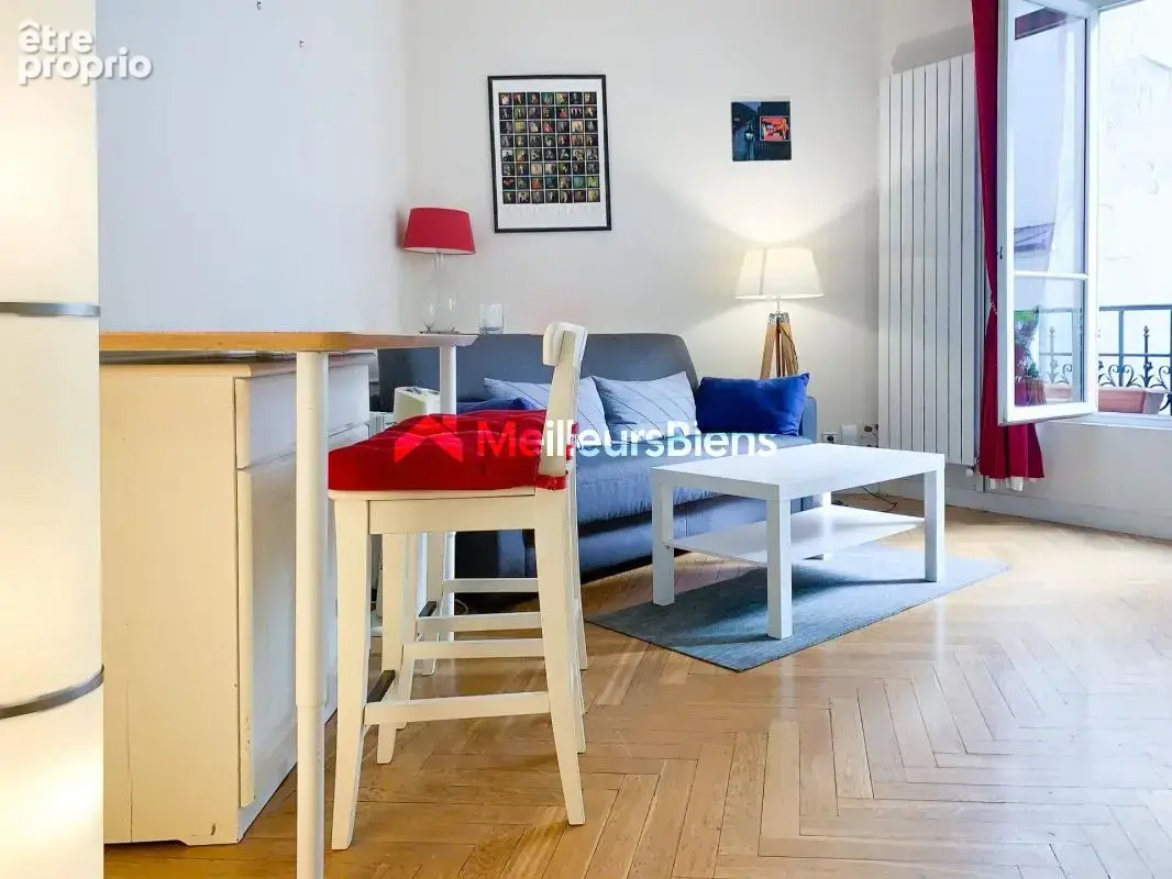 Paris 8e – Saint-Augustin : studio sur cour avec coin nuit indépendant, ascenseur - photo 2