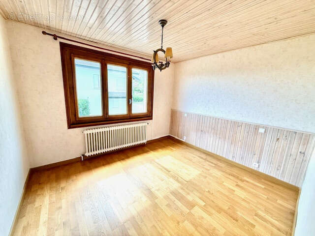 Maison à DIVONNE-LES-BAINS