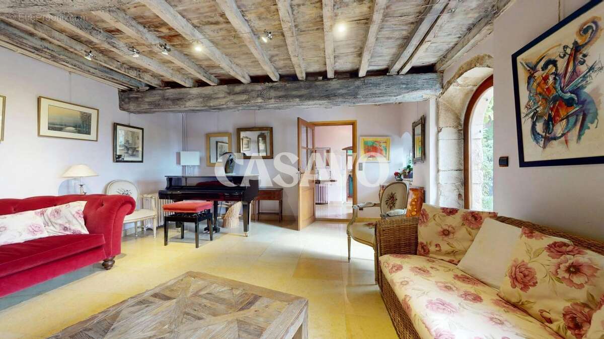 Vente Maison 9 pièces de 312m² - 01390 Civrieux - photo 4