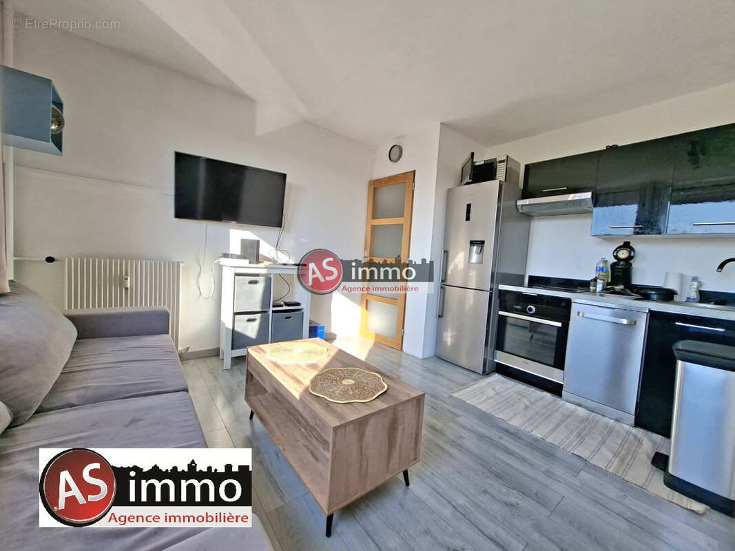 Appartement à GREGES