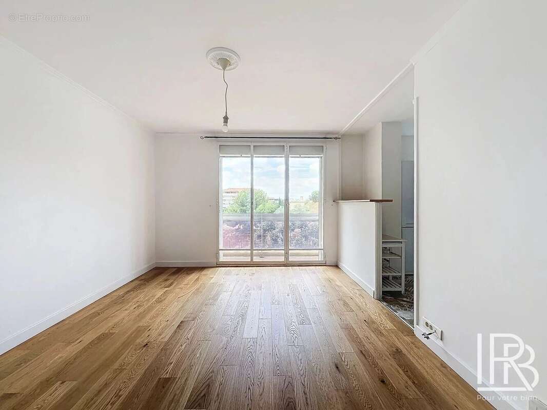 Appartement à MARSEILLE-7E