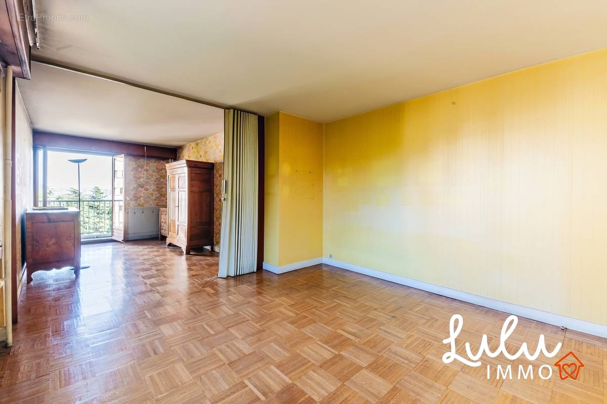T6 de 135m2 - Ecully avec deux terrasse. - photo 10