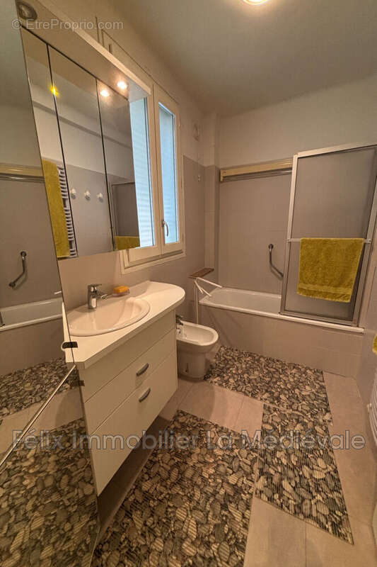 Appartement à SARLAT-LA-CANEDA