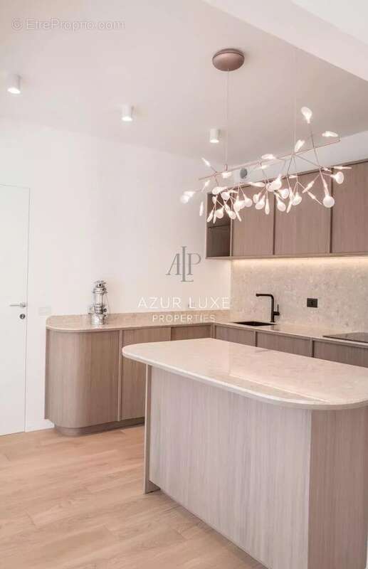 Appartement à BEAULIEU-SUR-MER