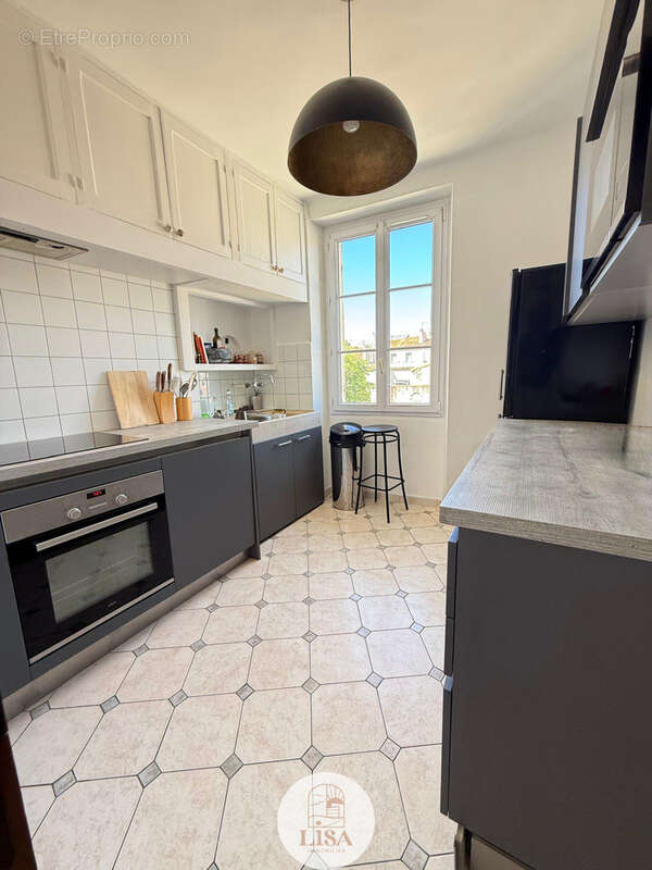 Appartement à MARSEILLE-6E