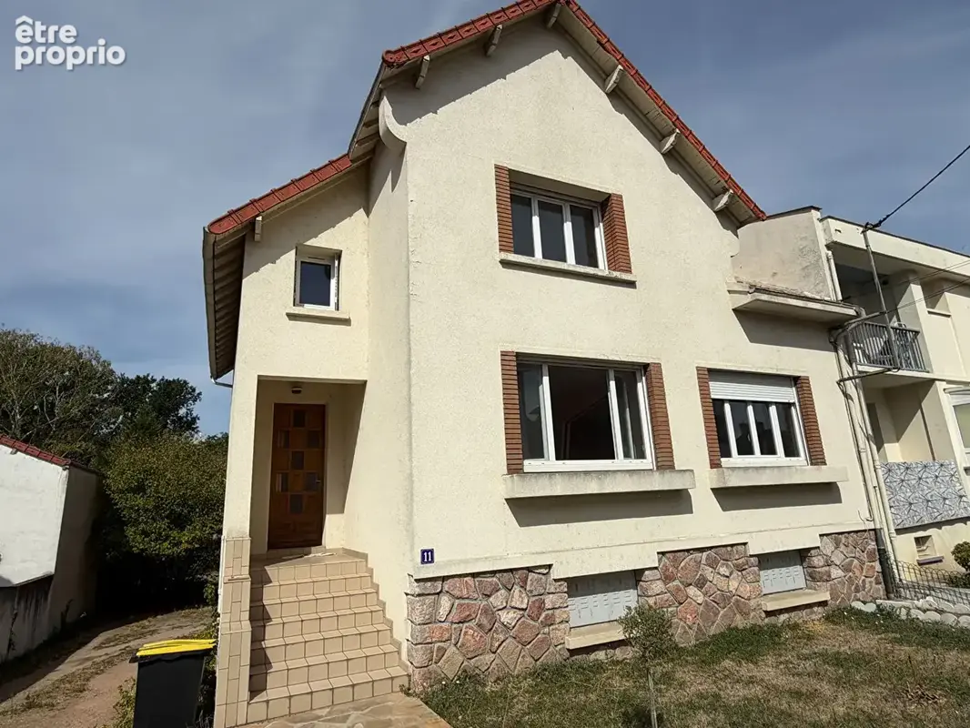 Maison à MONTLUCON