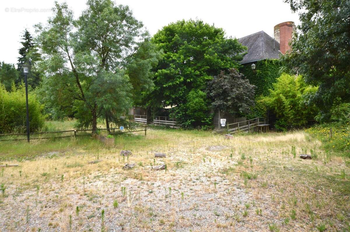 A vendre  belle Batisse a valoriser 7 pièces  Loire Layon Aubance (49) - photo 7