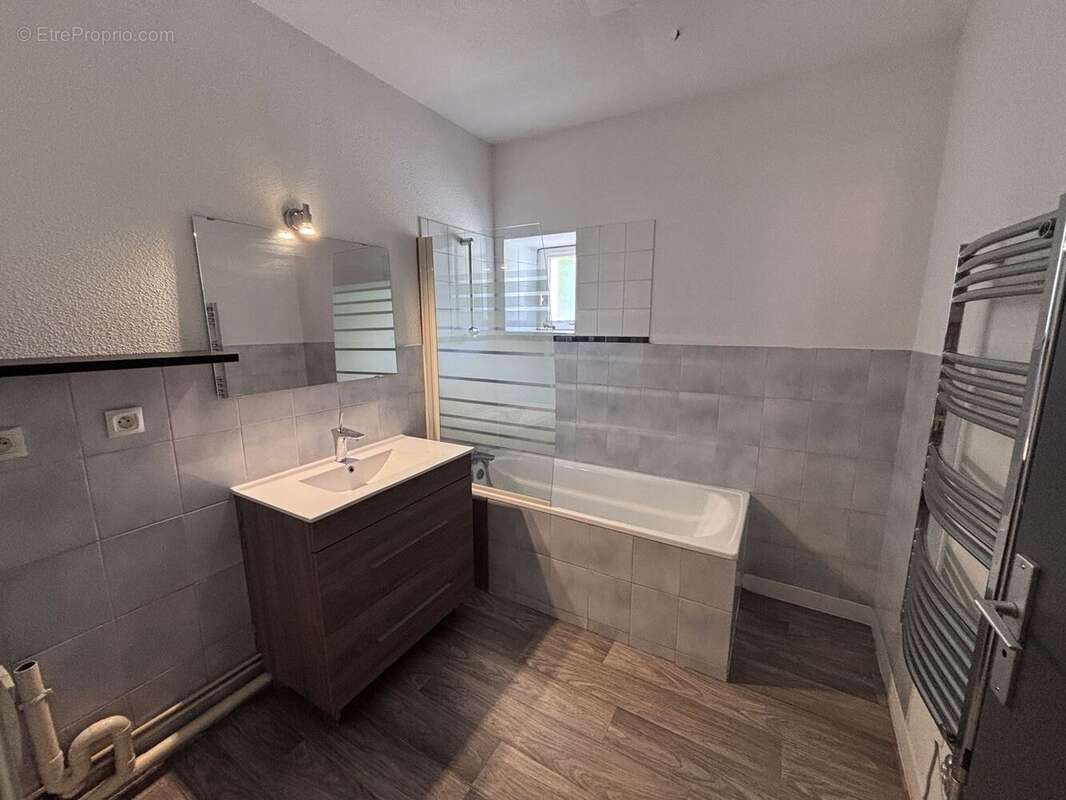 Appartement à PORT-SUR-SAONE